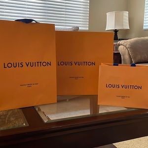 Louis Vuitton- 3 Authentic shopping Bag set